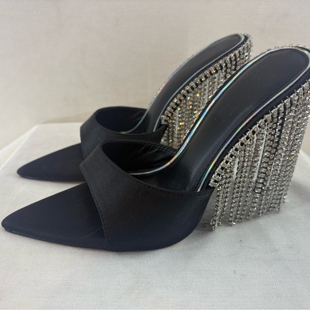 Liliana Black Pointed Crystal Fringe High Heel dress shoes size 7.5